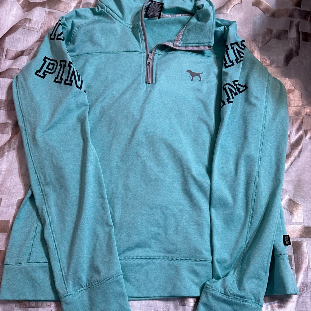 PINK VS PULL OVER